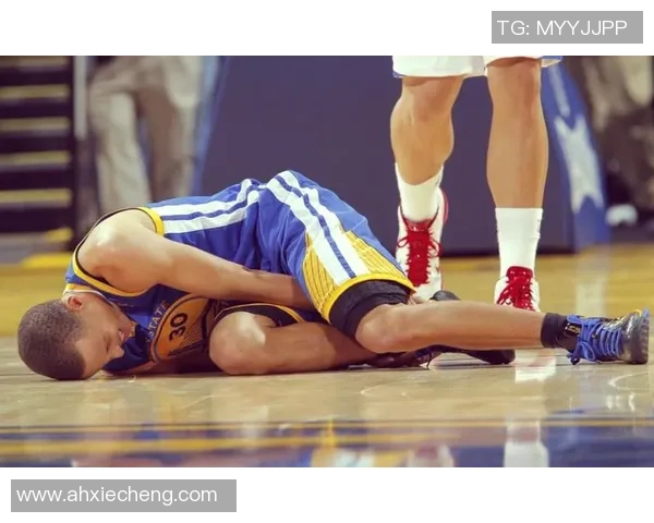 勇士与爵士第四场激战回顾球员表现与战术分析全景呈现